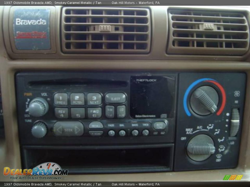 1997 Oldsmobile Bravada AWD Smokey Caramel Metallic / Tan Photo #10