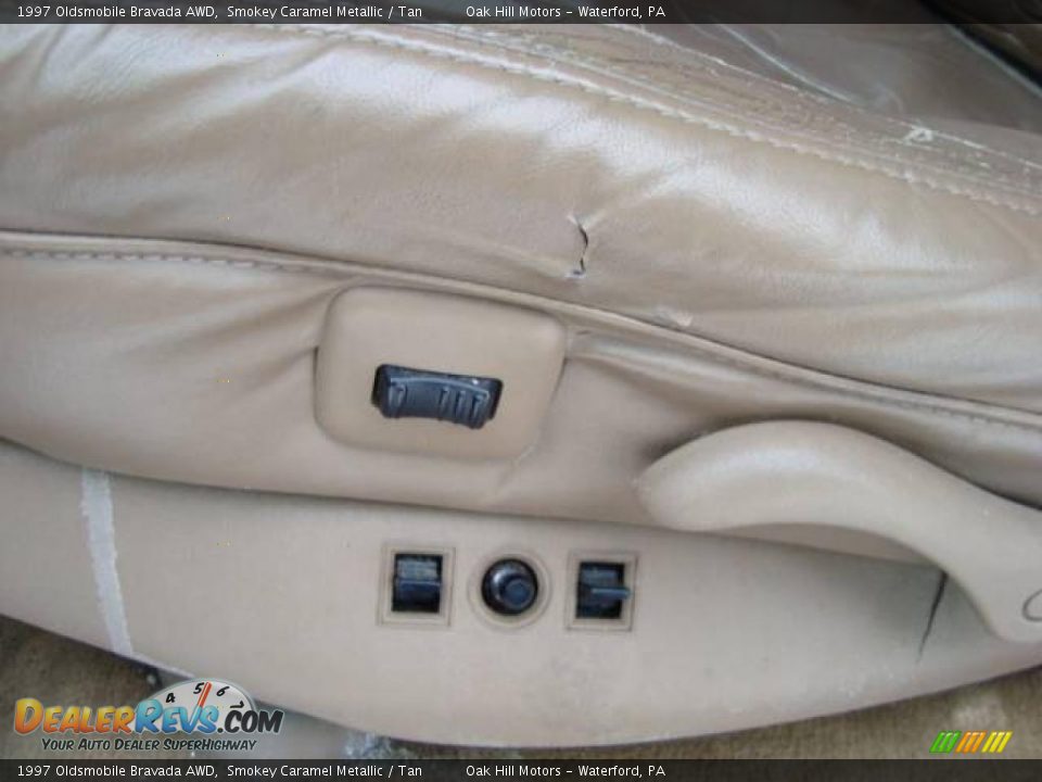 1997 Oldsmobile Bravada AWD Smokey Caramel Metallic / Tan Photo #13