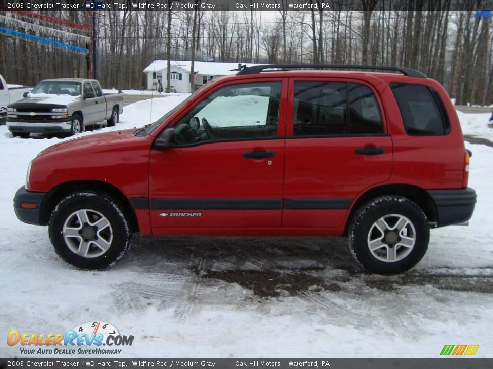 2003 Chevrolet Tracker 4WD Hard Top Wildfire Red / Medium Gray Photo #6