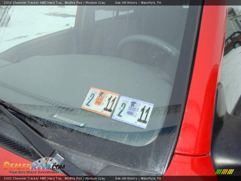 2003 Chevrolet Tracker 4WD Hard Top Wildfire Red / Medium Gray Photo #8