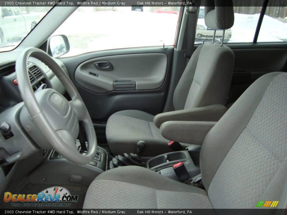 2003 Chevrolet Tracker 4WD Hard Top Wildfire Red / Medium Gray Photo #10