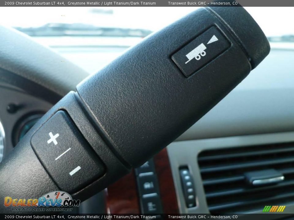 2009 Chevrolet Suburban LT 4x4 Greystone Metallic / Light Titanium/Dark Titanium Photo #16