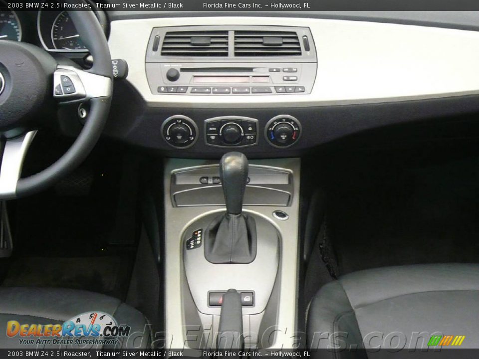 2003 BMW Z4 2.5i Roadster Titanium Silver Metallic / Black Photo #19