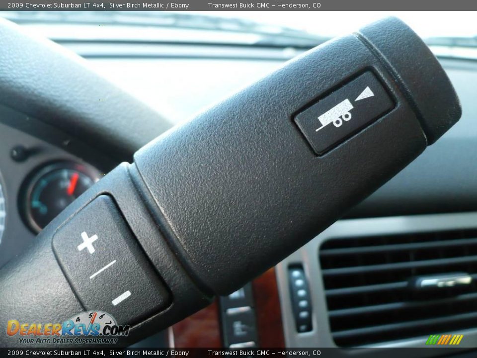 2009 Chevrolet Suburban LT 4x4 Silver Birch Metallic / Ebony Photo #18