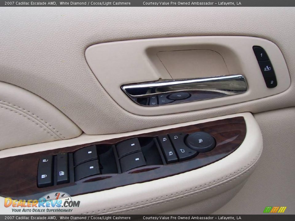 2007 Cadillac Escalade AWD White Diamond / Cocoa/Light Cashmere Photo #15