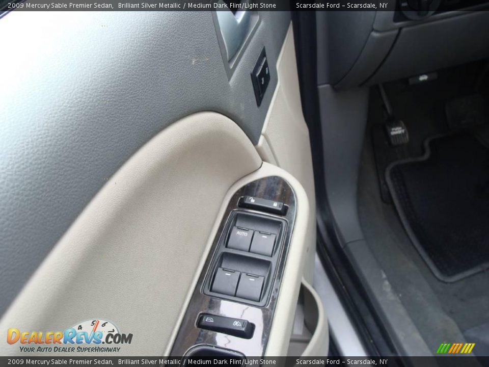 2009 Mercury Sable Premier Sedan Brilliant Silver Metallic / Medium Dark Flint/Light Stone Photo #10