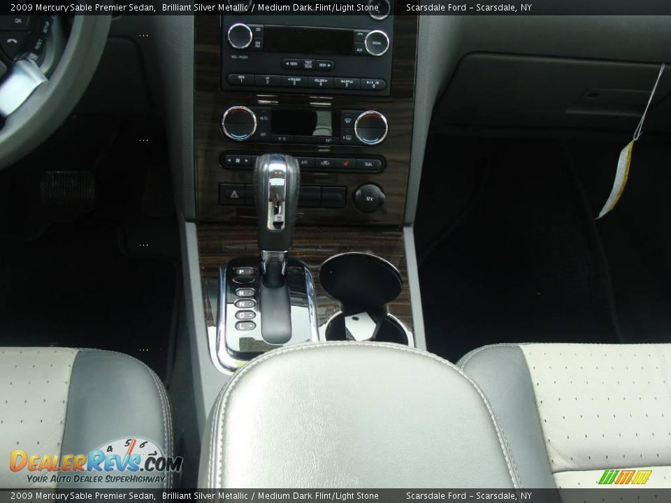 2009 Mercury Sable Premier Sedan Brilliant Silver Metallic / Medium Dark Flint/Light Stone Photo #20