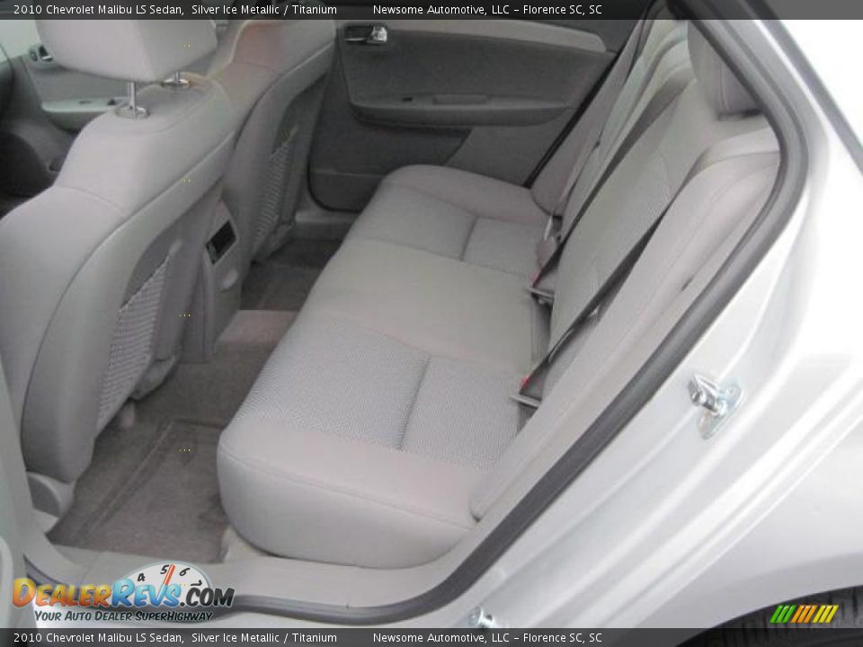 2010 Chevrolet Malibu LS Sedan Silver Ice Metallic / Titanium Photo #10