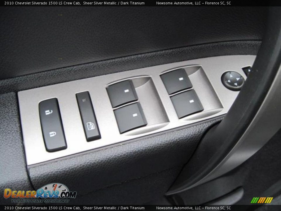 2010 Chevrolet Silverado 1500 LS Crew Cab Sheer Silver Metallic / Dark Titanium Photo #7