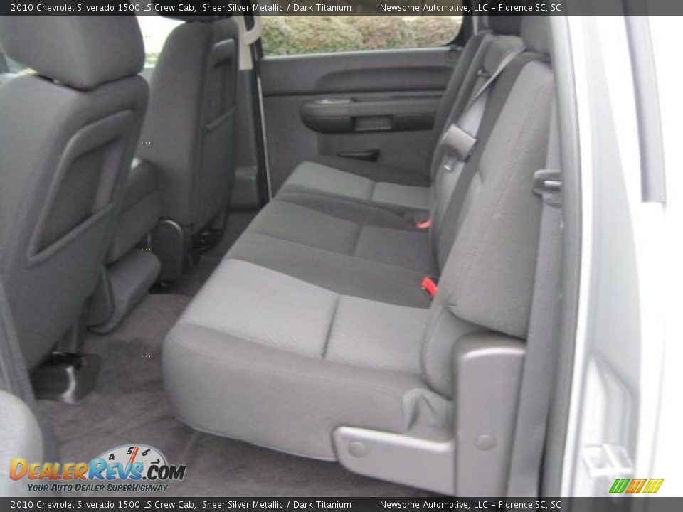2010 Chevrolet Silverado 1500 LS Crew Cab Sheer Silver Metallic / Dark Titanium Photo #8