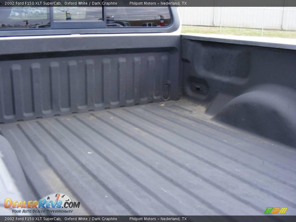 2002 Ford F150 XLT SuperCab Oxford White / Dark Graphite Photo #24