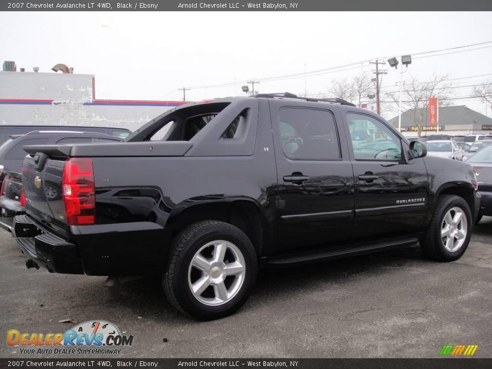 2007 Chevrolet Avalanche LT 4WD Black / Ebony Photo #4
