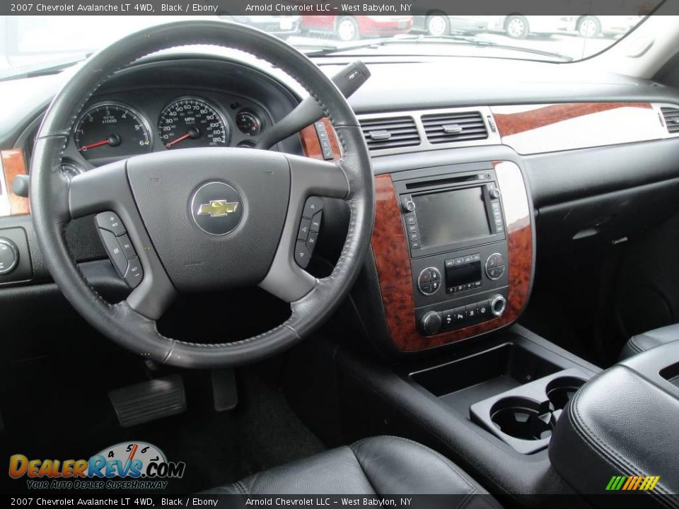 2007 Chevrolet Avalanche LT 4WD Black / Ebony Photo #10