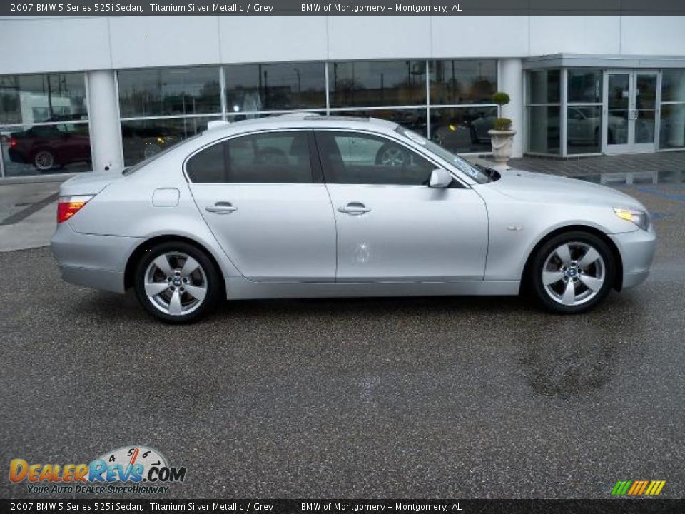 2007 BMW 5 Series 525i Sedan Titanium Silver Metallic / Grey Photo #2