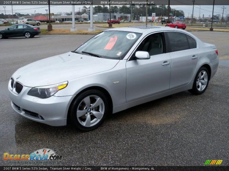 2007 BMW 5 Series 525i Sedan Titanium Silver Metallic / Grey Photo #4
