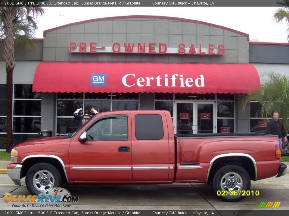 2001 GMC Sierra 1500 SLE Extended Cab Sunset Orange Metallic / Graphite Photo #1