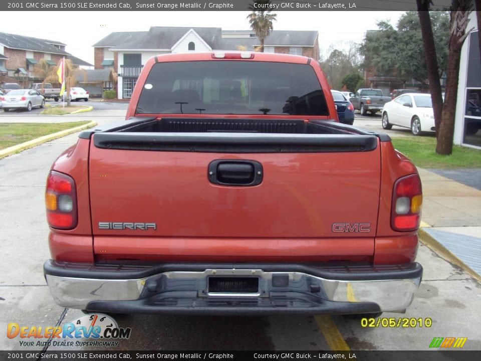 2001 GMC Sierra 1500 SLE Extended Cab Sunset Orange Metallic / Graphite Photo #3