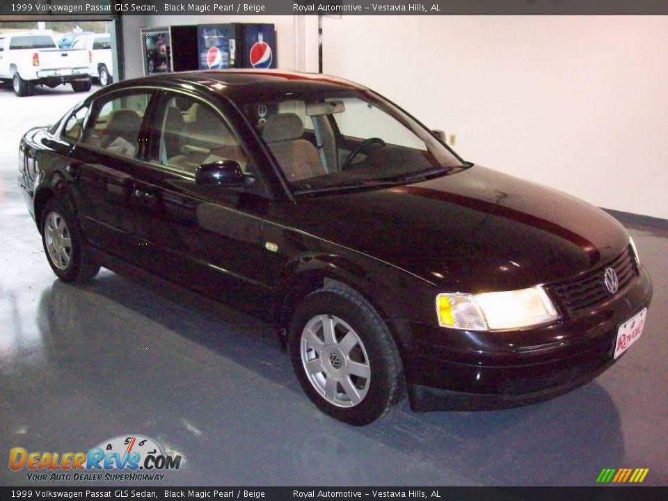 1999 Volkswagen Passat GLS Sedan Black Magic Pearl / Beige Photo #1