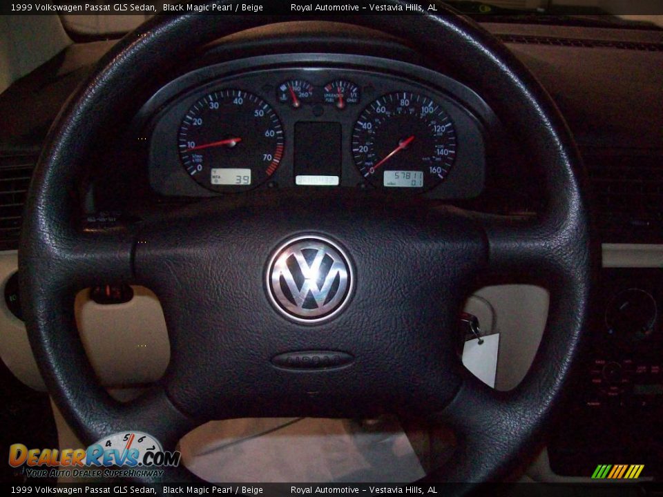 1999 Volkswagen Passat GLS Sedan Black Magic Pearl / Beige Photo #14