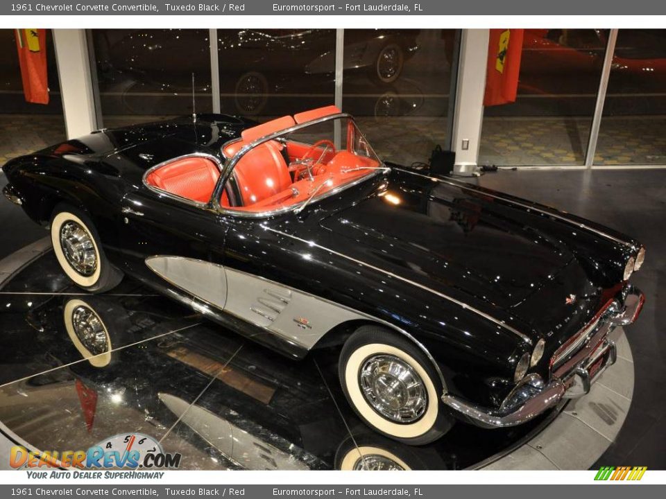 1961 Chevrolet Corvette Convertible Tuxedo Black / Red Photo #10