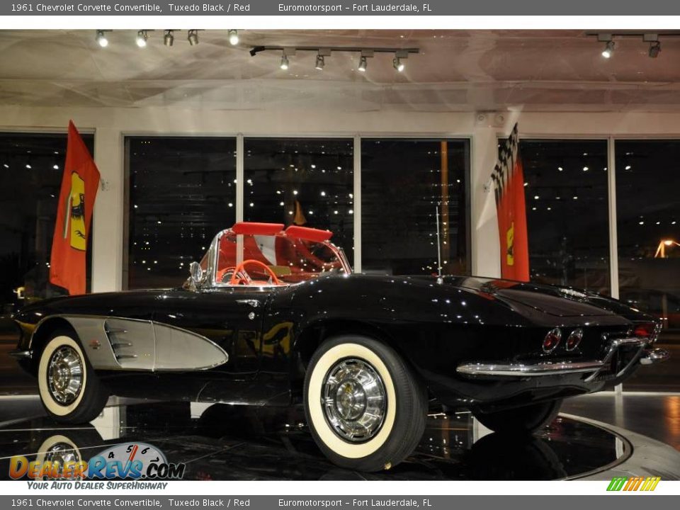 1961 Chevrolet Corvette Convertible Tuxedo Black / Red Photo #18