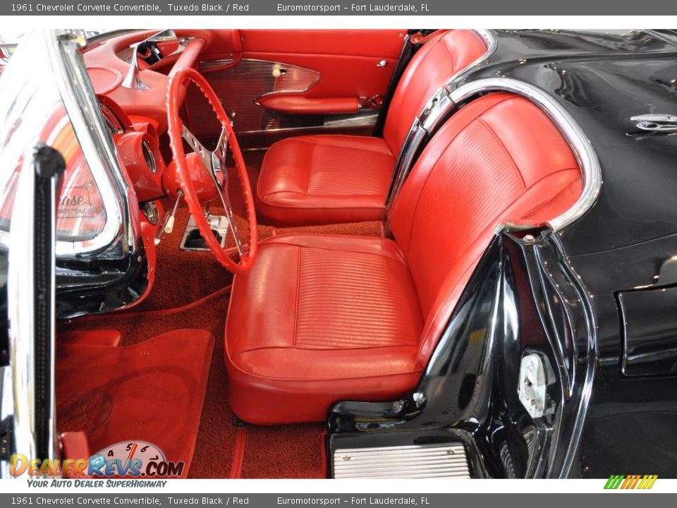 1961 Chevrolet Corvette Convertible Tuxedo Black / Red Photo #19