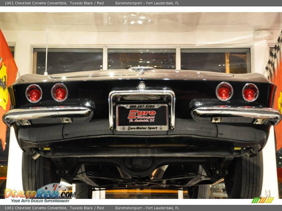 1961 Chevrolet Corvette Convertible Tuxedo Black / Red Photo #31