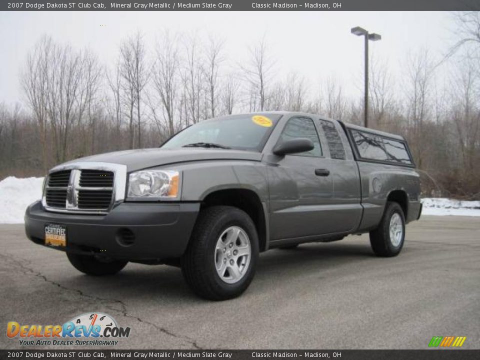 2007 Dodge Dakota ST Club Cab Mineral Gray Metallic / Medium Slate Gray Photo #1