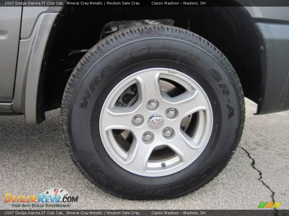 2007 Dodge Dakota ST Club Cab Mineral Gray Metallic / Medium Slate Gray Photo #10