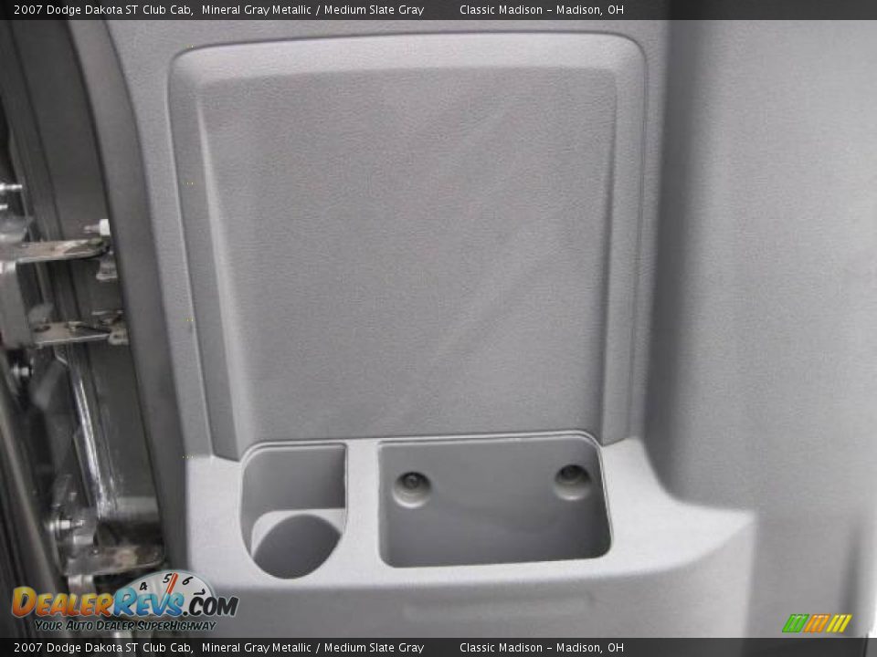 2007 Dodge Dakota ST Club Cab Mineral Gray Metallic / Medium Slate Gray Photo #14