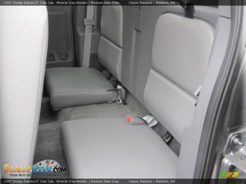 2007 Dodge Dakota ST Club Cab Mineral Gray Metallic / Medium Slate Gray Photo #15