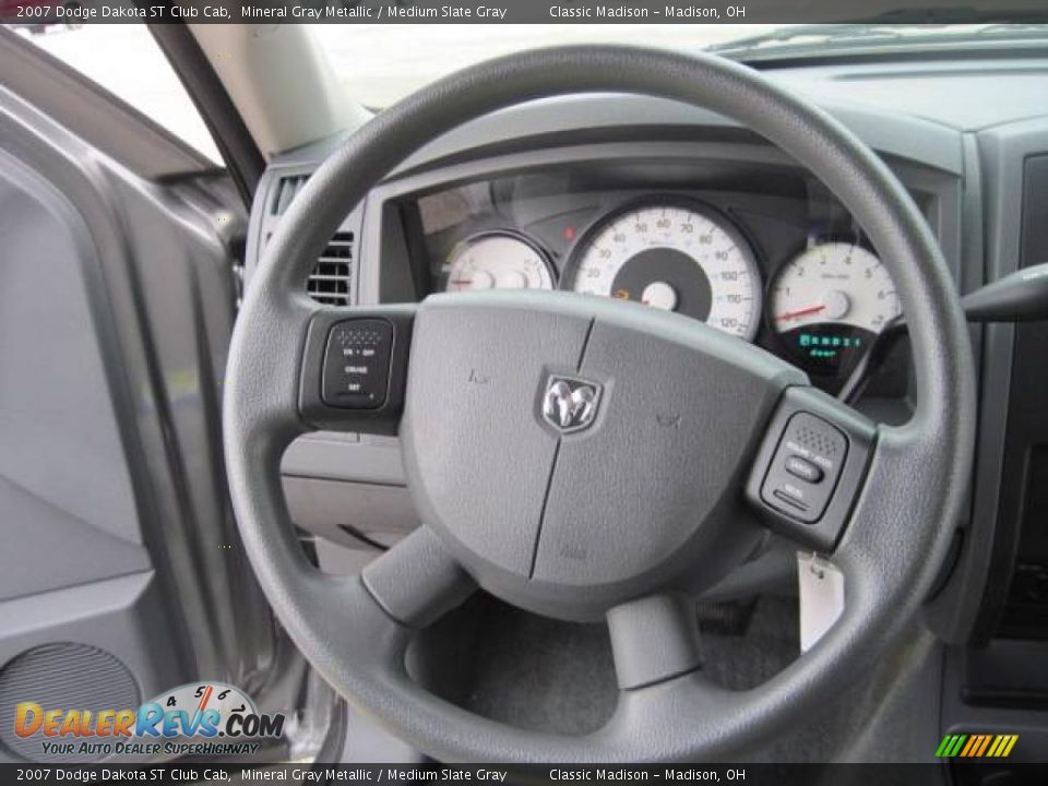 2007 Dodge Dakota ST Club Cab Mineral Gray Metallic / Medium Slate Gray Photo #26