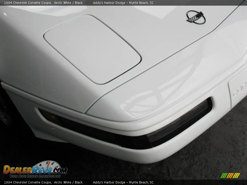 1994 Chevrolet Corvette Coupe Arctic White / Black Photo #4