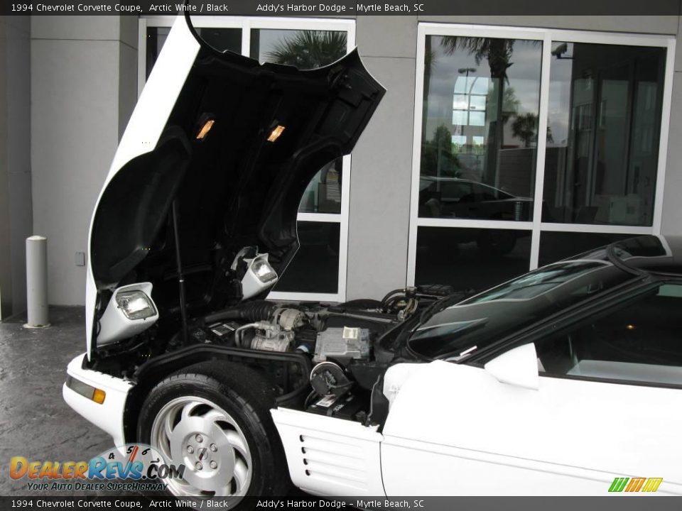1994 Chevrolet Corvette Coupe Arctic White / Black Photo #16