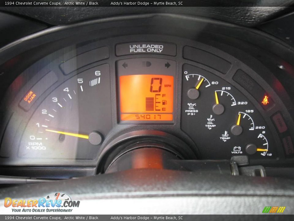 1994 Chevrolet Corvette Coupe Arctic White / Black Photo #21