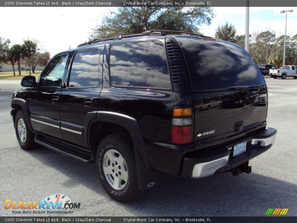 2005 Chevrolet Tahoe LS 4x4 Black / Gray/Dark Charcoal Photo #3
