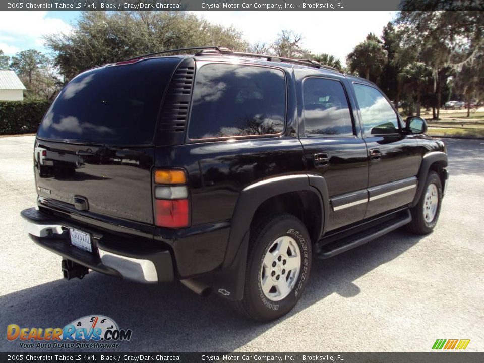 2005 Chevrolet Tahoe LS 4x4 Black / Gray/Dark Charcoal Photo #9