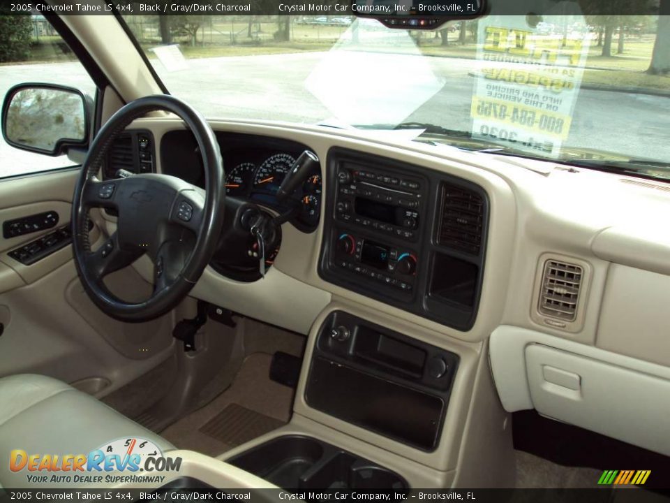 2005 Chevrolet Tahoe LS 4x4 Black / Gray/Dark Charcoal Photo #12