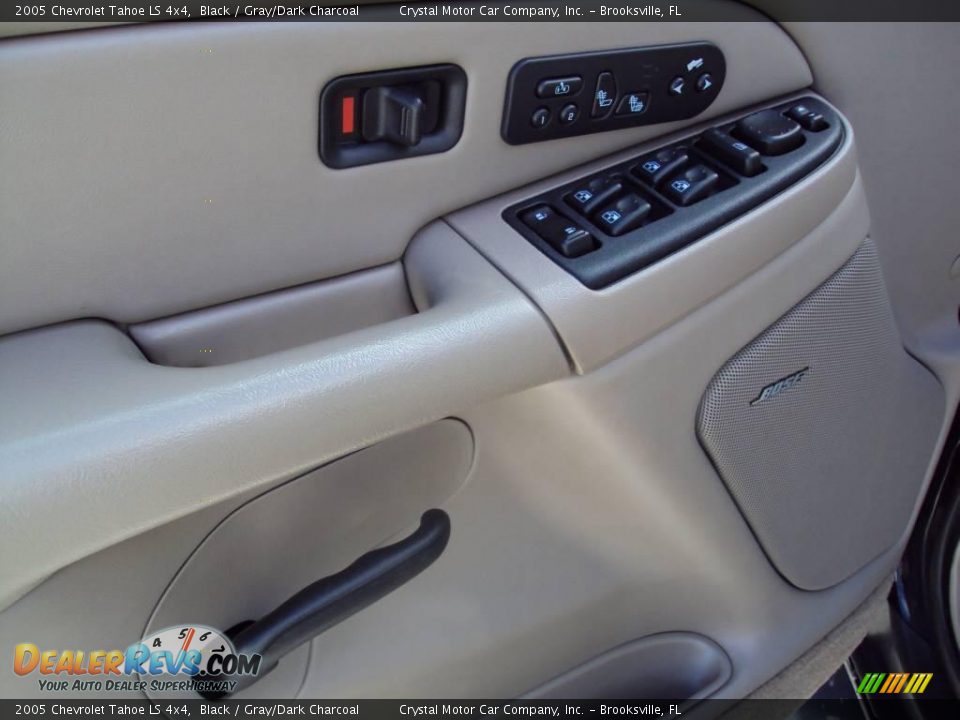 2005 Chevrolet Tahoe LS 4x4 Black / Gray/Dark Charcoal Photo #19