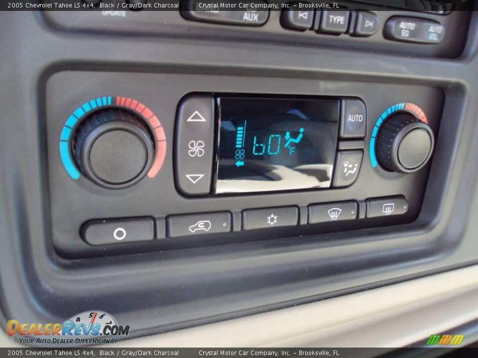 2005 Chevrolet Tahoe LS 4x4 Black / Gray/Dark Charcoal Photo #22
