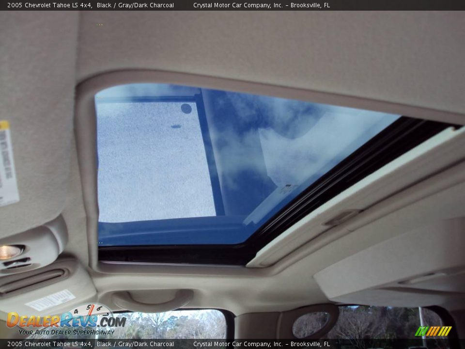 2005 Chevrolet Tahoe LS 4x4 Black / Gray/Dark Charcoal Photo #23