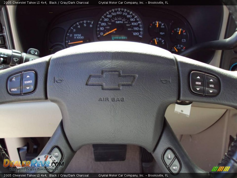 2005 Chevrolet Tahoe LS 4x4 Black / Gray/Dark Charcoal Photo #24