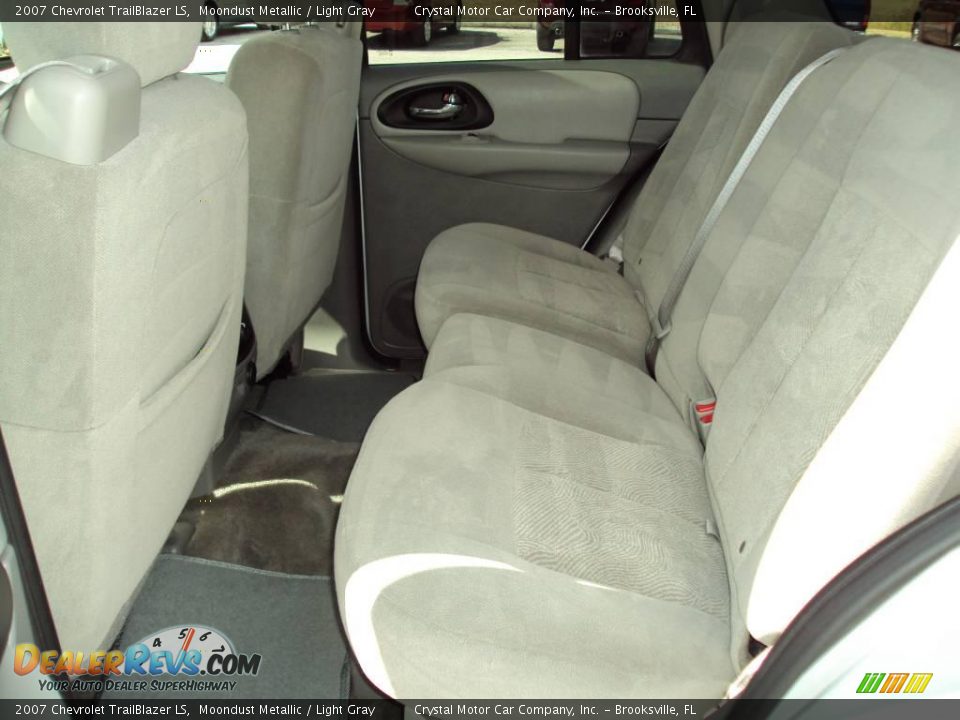 2007 Chevrolet TrailBlazer LS Moondust Metallic / Light Gray Photo #5