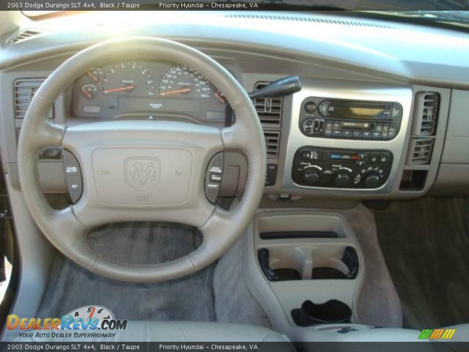 2003 Dodge Durango SLT 4x4 Black / Taupe Photo #12
