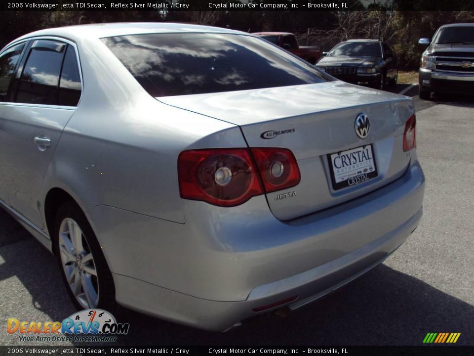 2006 Volkswagen Jetta TDI Sedan Reflex Silver Metallic / Grey Photo #7