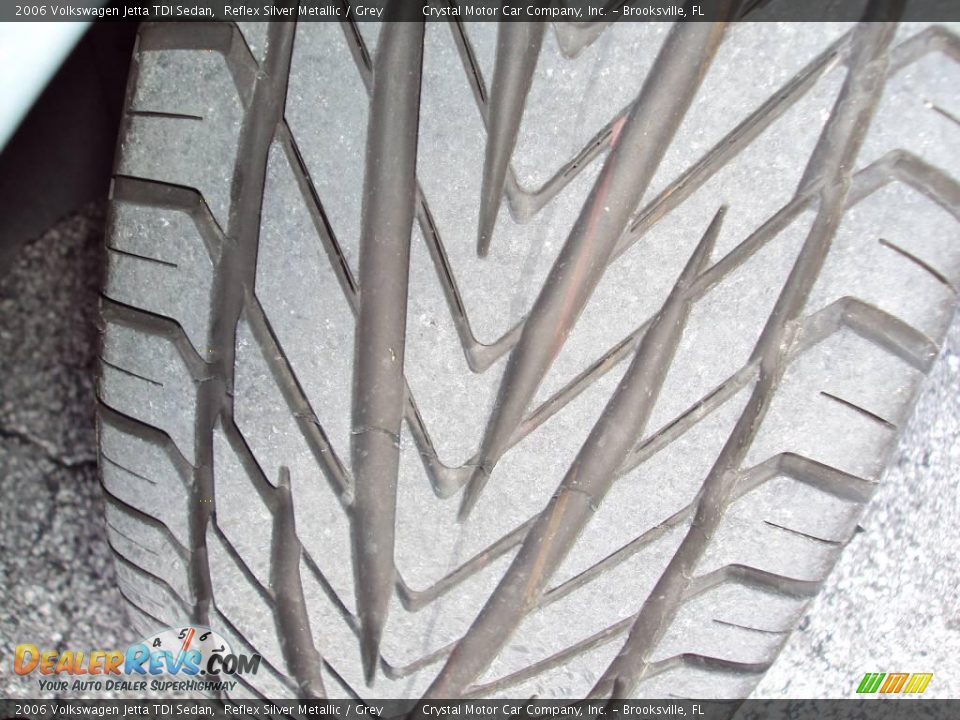 2006 Volkswagen Jetta TDI Sedan Reflex Silver Metallic / Grey Photo #15