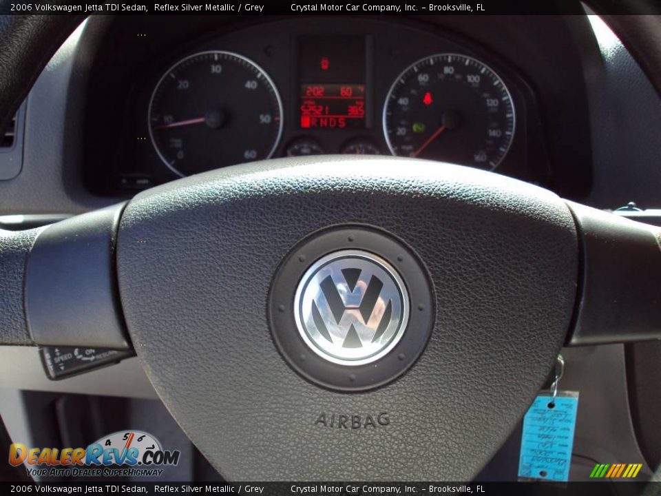 2006 Volkswagen Jetta TDI Sedan Reflex Silver Metallic / Grey Photo #20