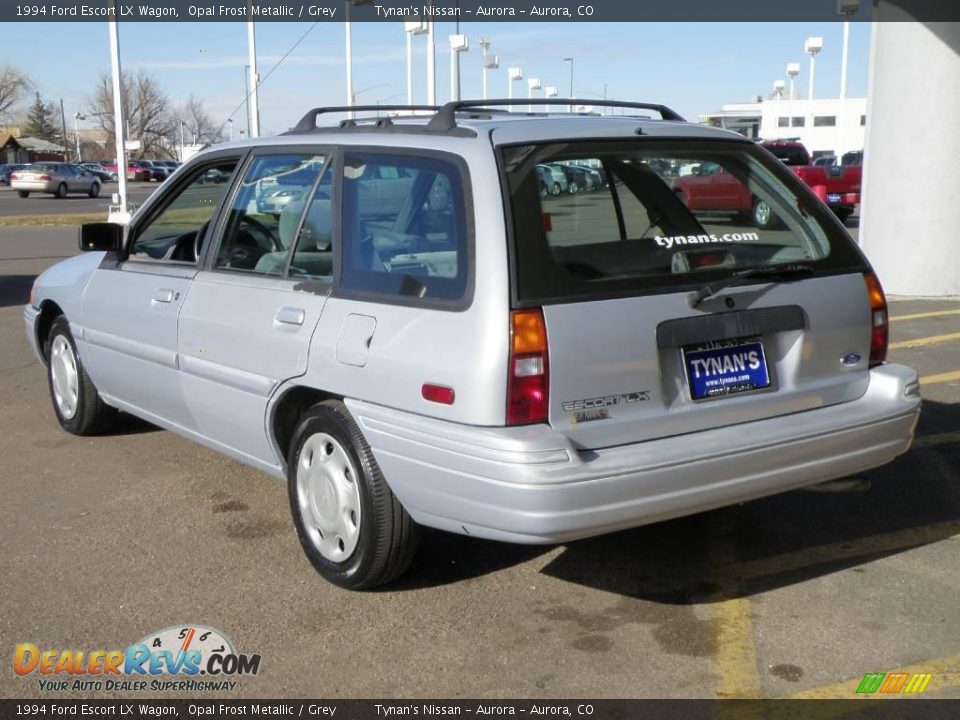 1994 Ford Escort LX Wagon Opal Frost Metallic / Grey Photo #4