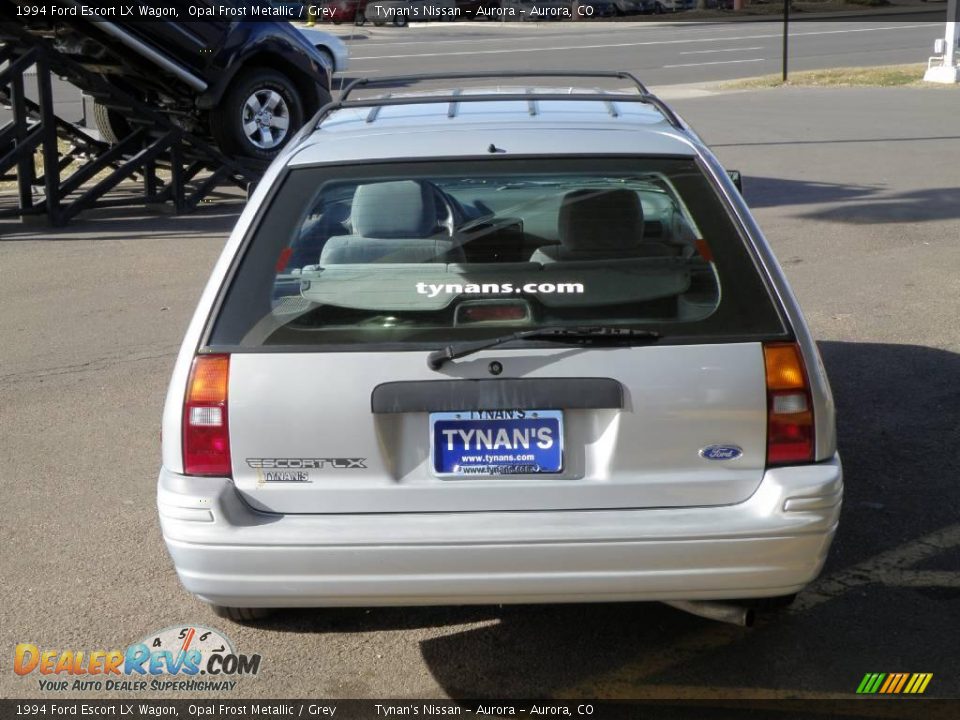 1994 Ford Escort LX Wagon Opal Frost Metallic / Grey Photo #5