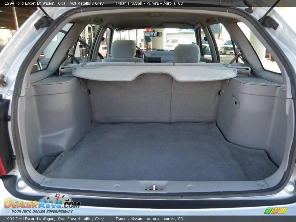 1994 Ford Escort LX Wagon Opal Frost Metallic / Grey Photo #13